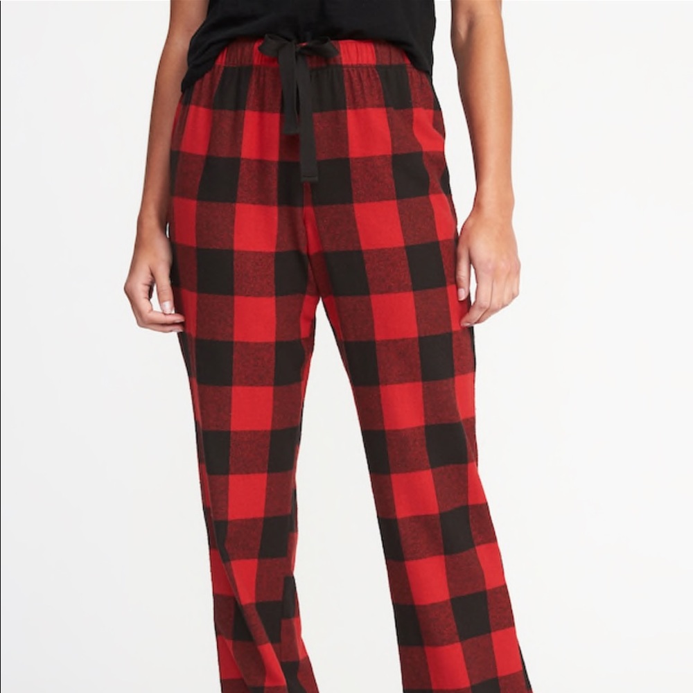 Old Navy Pajama Pants Red Black Plaid S NWT